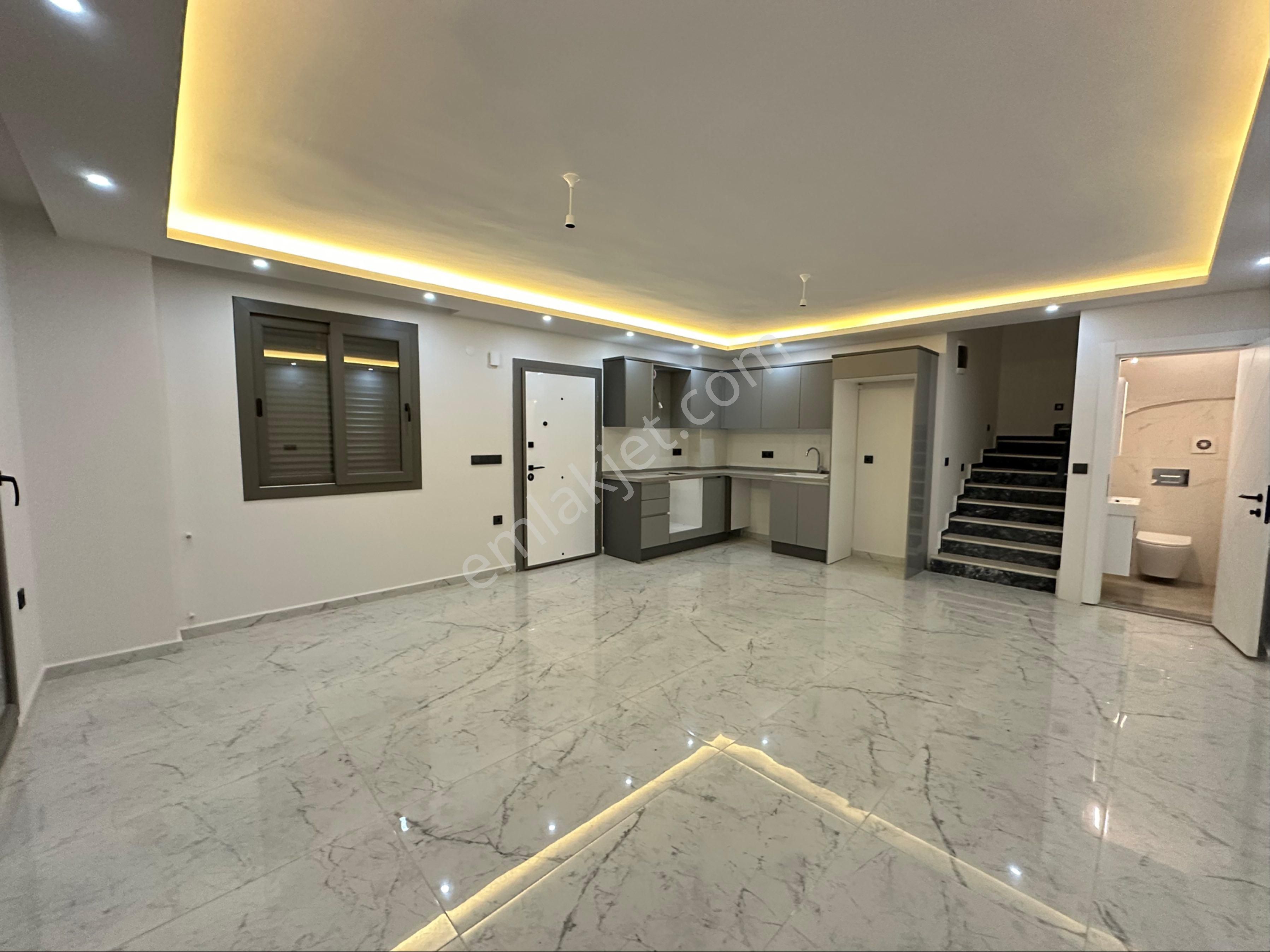 Dıdim’de 3+1 Müstakil Villa – Geniş Verandalı, Ön Cephe, Güneş Alan - Görsel 9