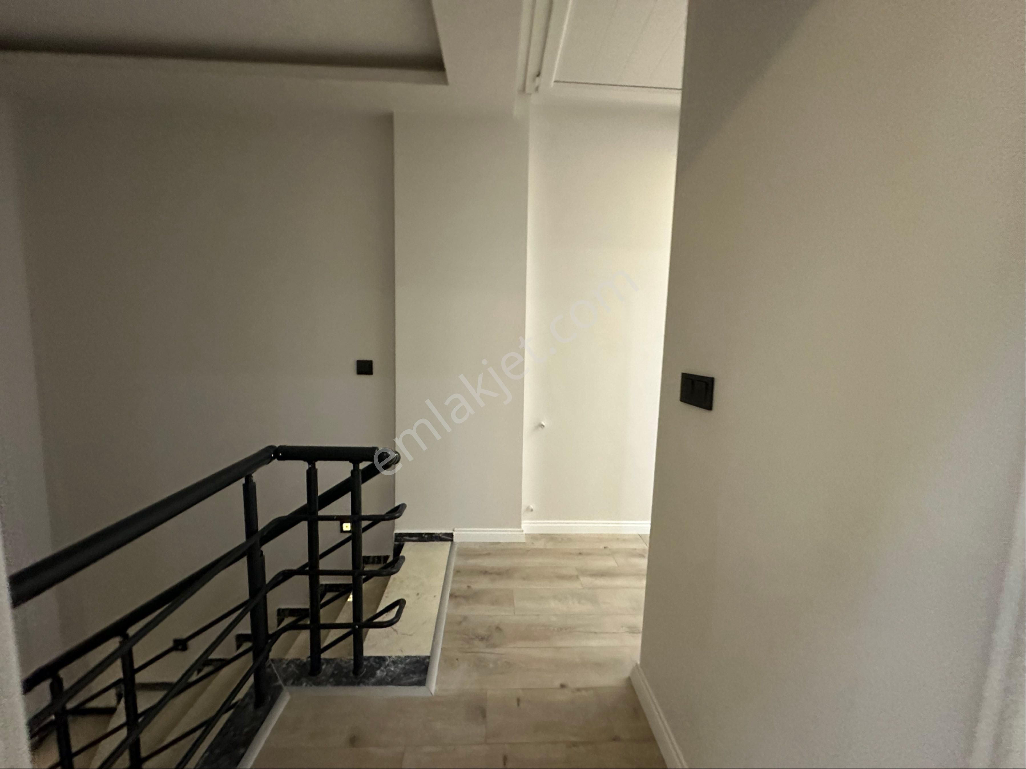 Dıdim’de 3+1 Müstakil Villa – Geniş Verandalı, Ön Cephe, Güneş Alan - Görsel 16