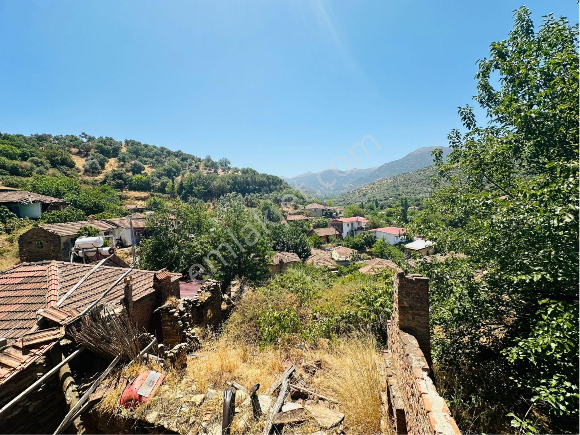 Tire Satılık Köy Evi 215 M2 Çobanköy De Abonelik Mevcut - Görsel 8