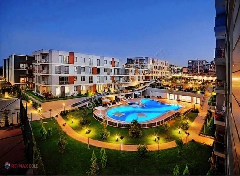 Pendik Yenişehir Satılık Daire Yenişehir Beşyıldız Novella Sitesi Satılık 3+1 Bahçe Katı Daire