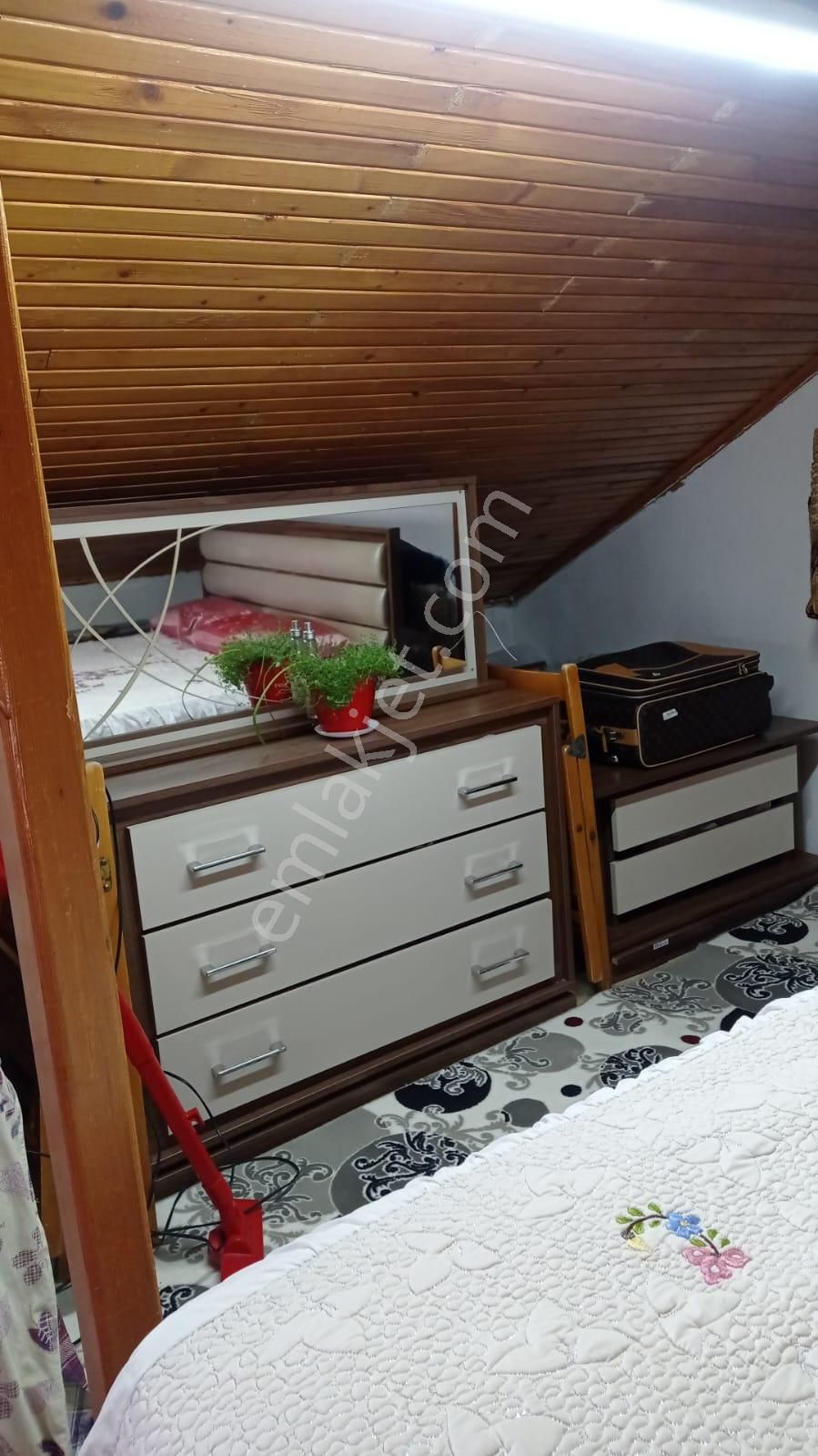 Zeytinli Pınar Başında 1+1 Eşyalı Kiralık Müstakil Köy Evi - Görsel 16