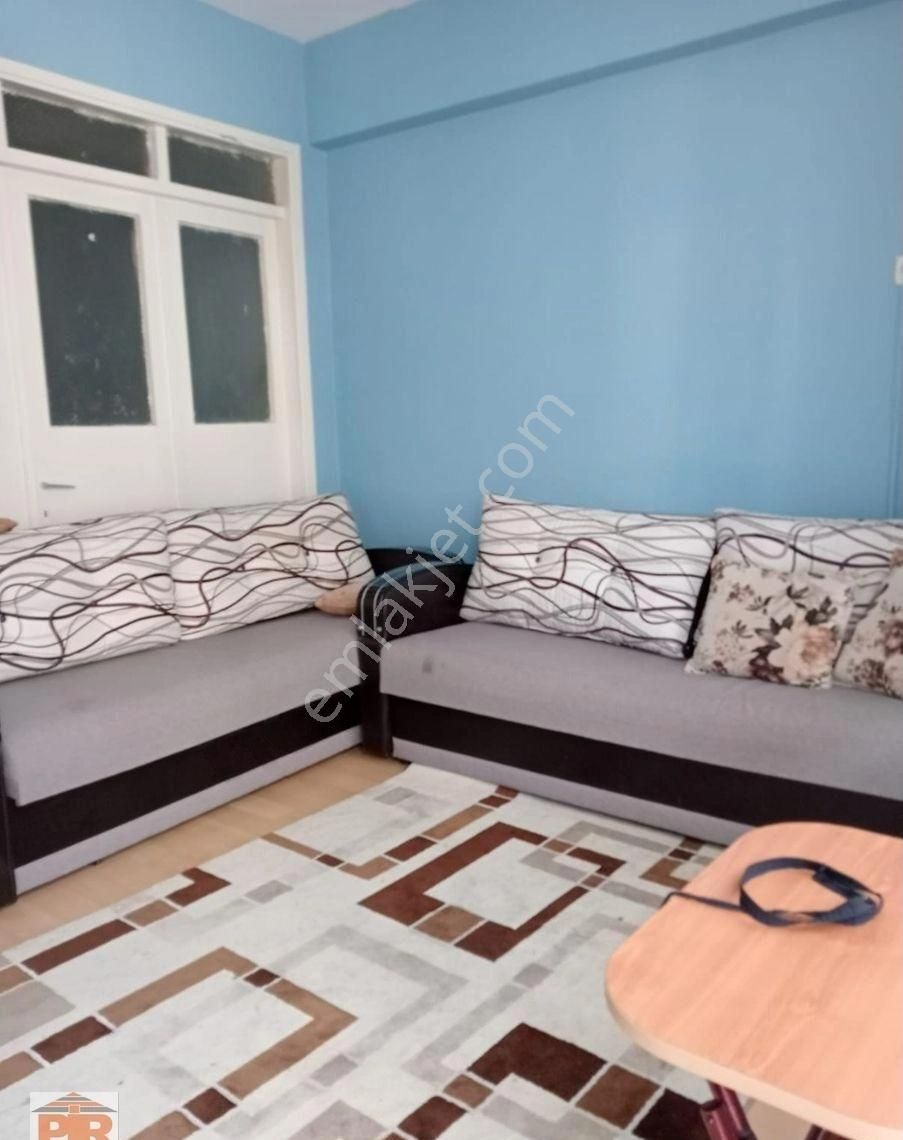 Gemlik Eşref Dinçer Satılık Daire Pir Emlaktan Eski Pazar Caddesinde İçi Full Eşyalı Satılık Daire