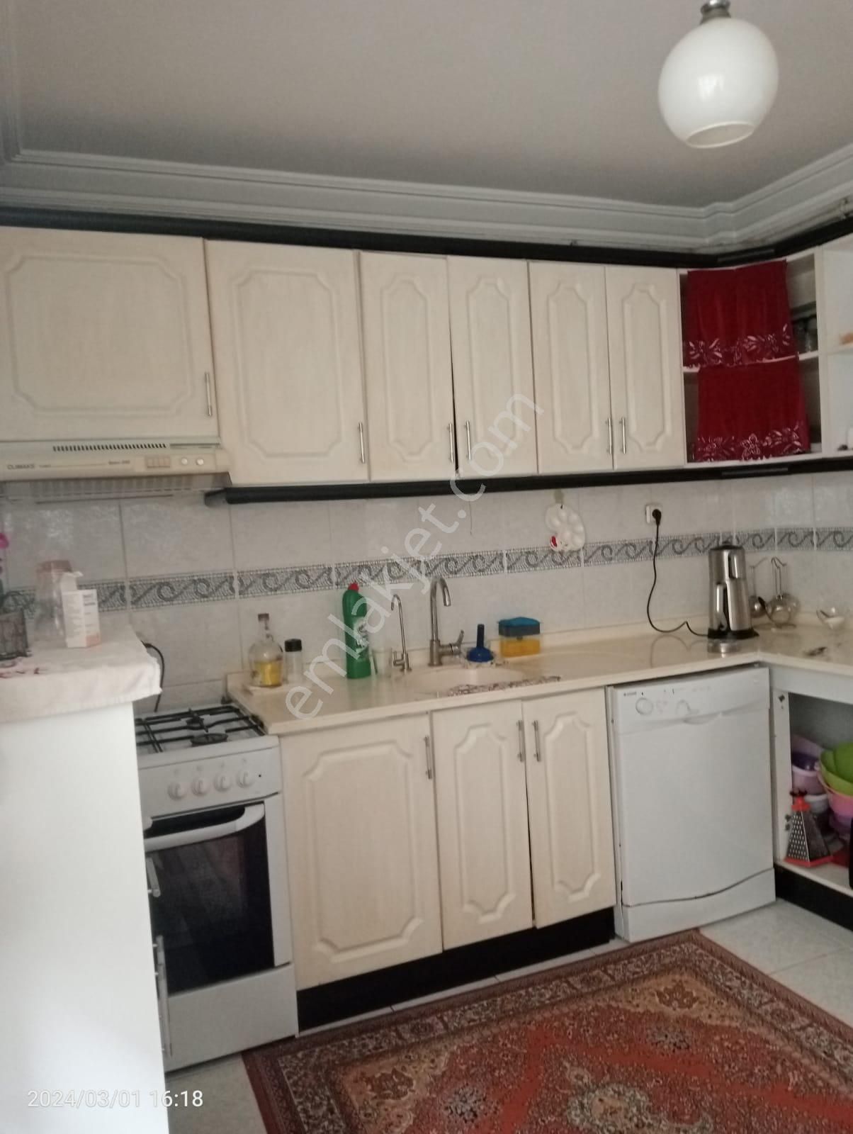 Pir Emlaktan Eski Pazar Caddesinde Eşyalı Satılık Daire