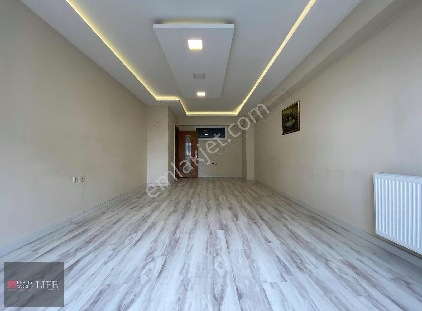 Rw Lıfe// Yunusemre Caddesi Ara Kat Satılık 3+1 Daire