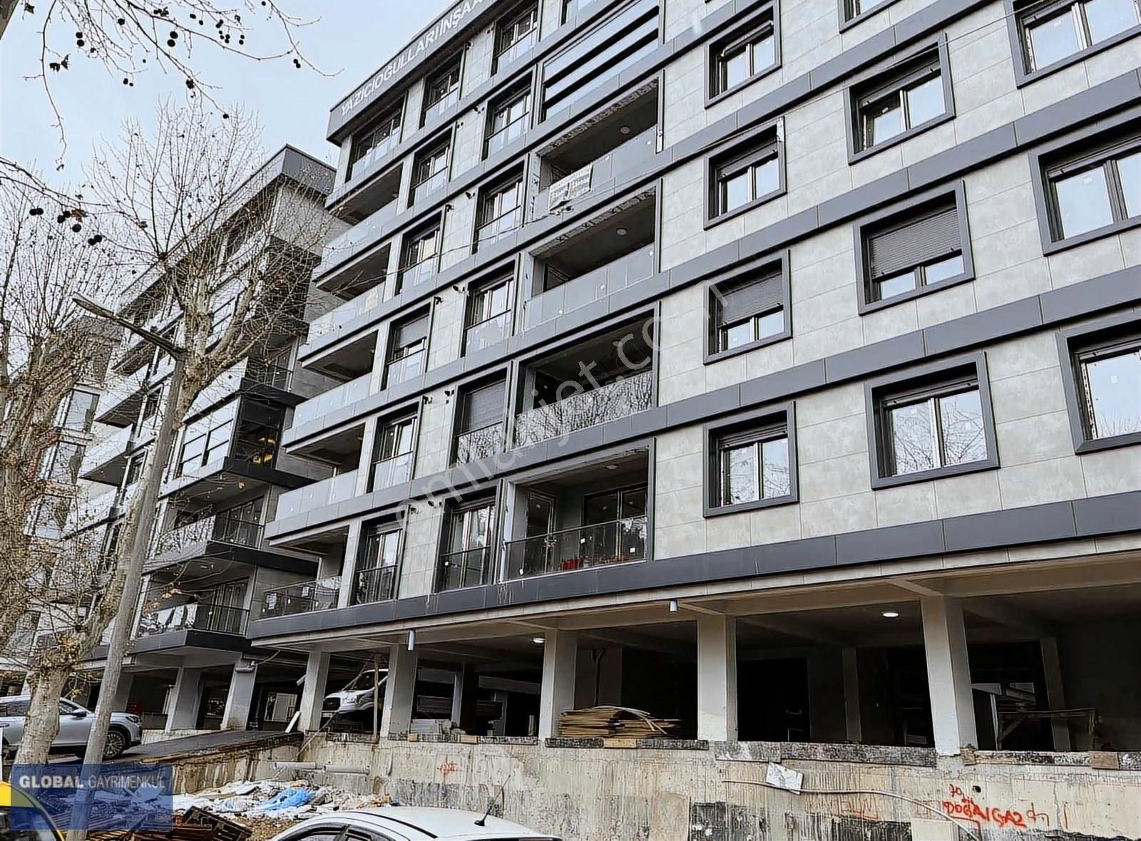 Pendik Batı Satılık Daire Global'den, Sahilde Butik Sitede,güzel Lokasyonda,lüks Daire