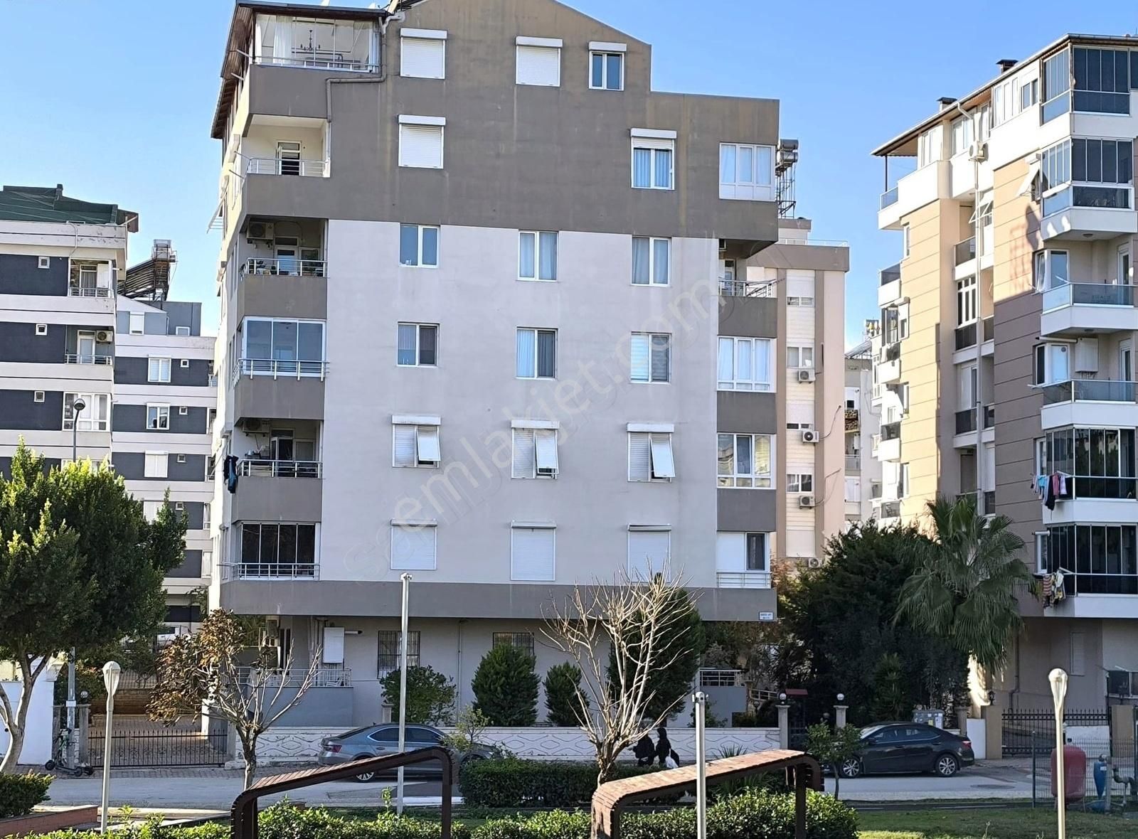 Konyaaltı Akkuyu Satılık Daire Ant.konyaaltı Akkuyu Mah 4+1 Ferah Park Manzaralı Dubex Daire