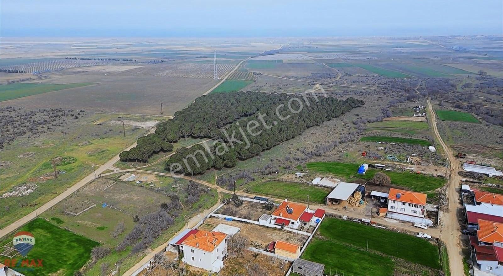 Biga Bozlar Köyü Satılık Villa İmarlı 