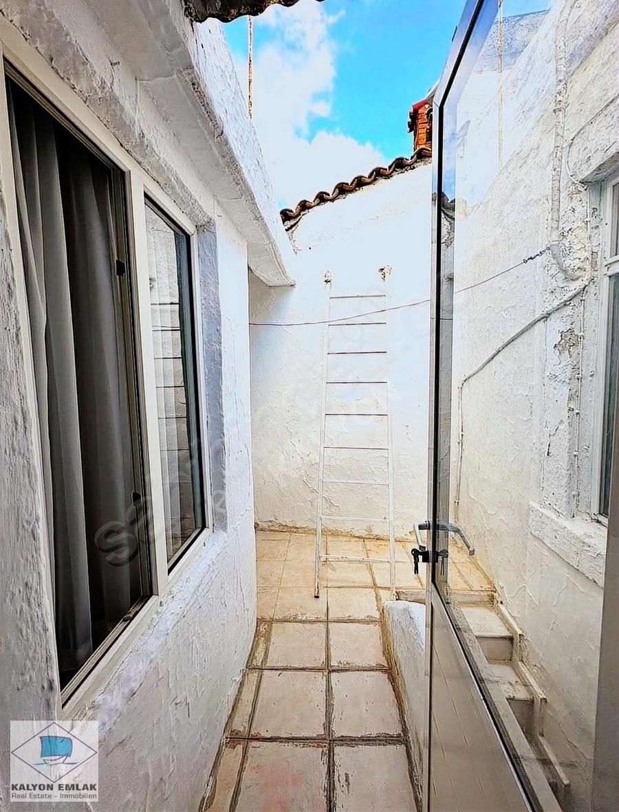 Çeşme Alaçatı Çarşı Da Satılık Dubleks Eski Köy Evi - Görsel 12