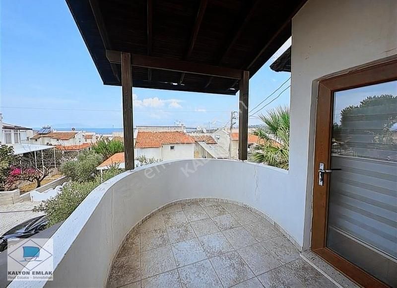 Kalyon'dan Çeşme Yalı'da Satılık Denize Sıfır Sitede Villa - Görsel 2