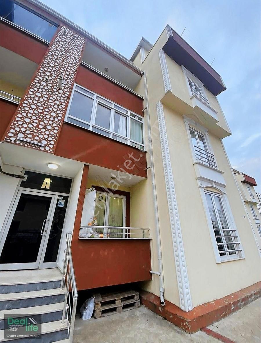 Kartepe Uzunçiftlik Satılık Daire Deallifeden Uzunçıftlık Mah. Site İçi 3+1 Yüksek Giriş