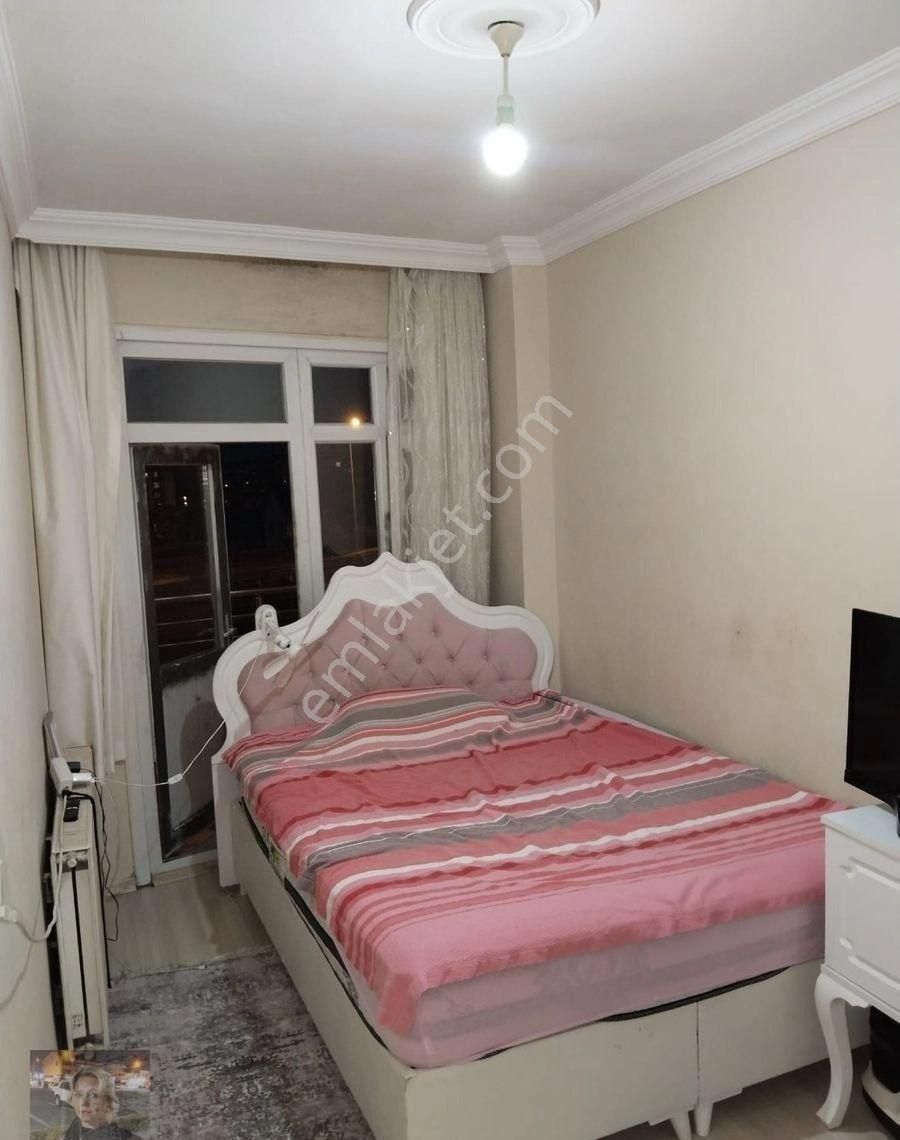 Silivri Alibey Satılık Daire Büşra Gayrimenkulden Çarşı Merkezde Satılık Daire 2+1 Kat 3 Doğalgazlı Kombili Masrafsız