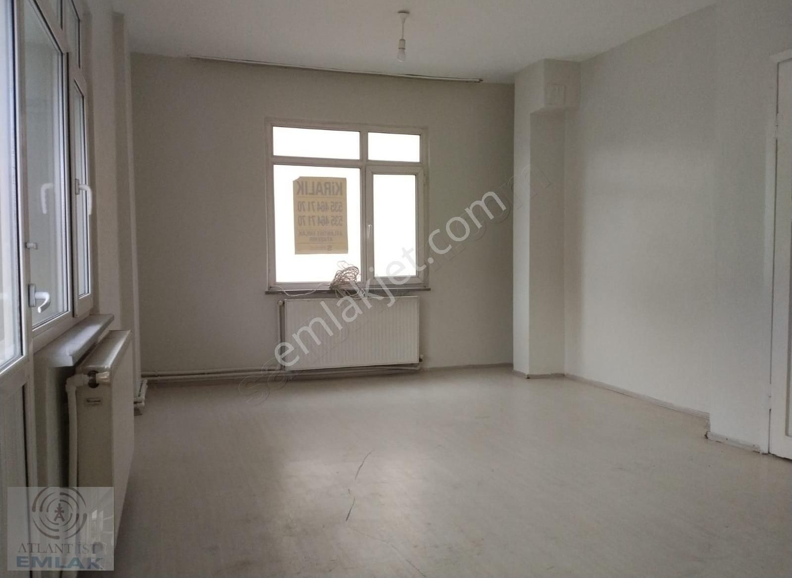 Ataşehir Kayışdağı Kiralık Daire Kayışdağı Merkez Dörtyol Işıklarda 3+1 160m2 2.kat Bakımlı Daire