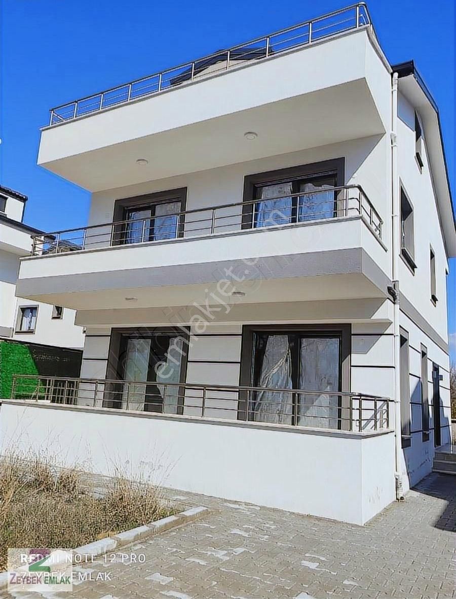 Seydikemer Gerişburnu Satılık Villa Seydikemer De Satılık 4+1 Tripleks Villa