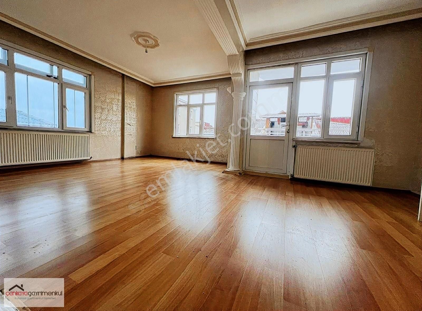 Küçükçekmece İnönü Kiralık Daire İnönü'de Merkezi Yerde 130 M² 3+1 Daire 3.kat Çift Balkon