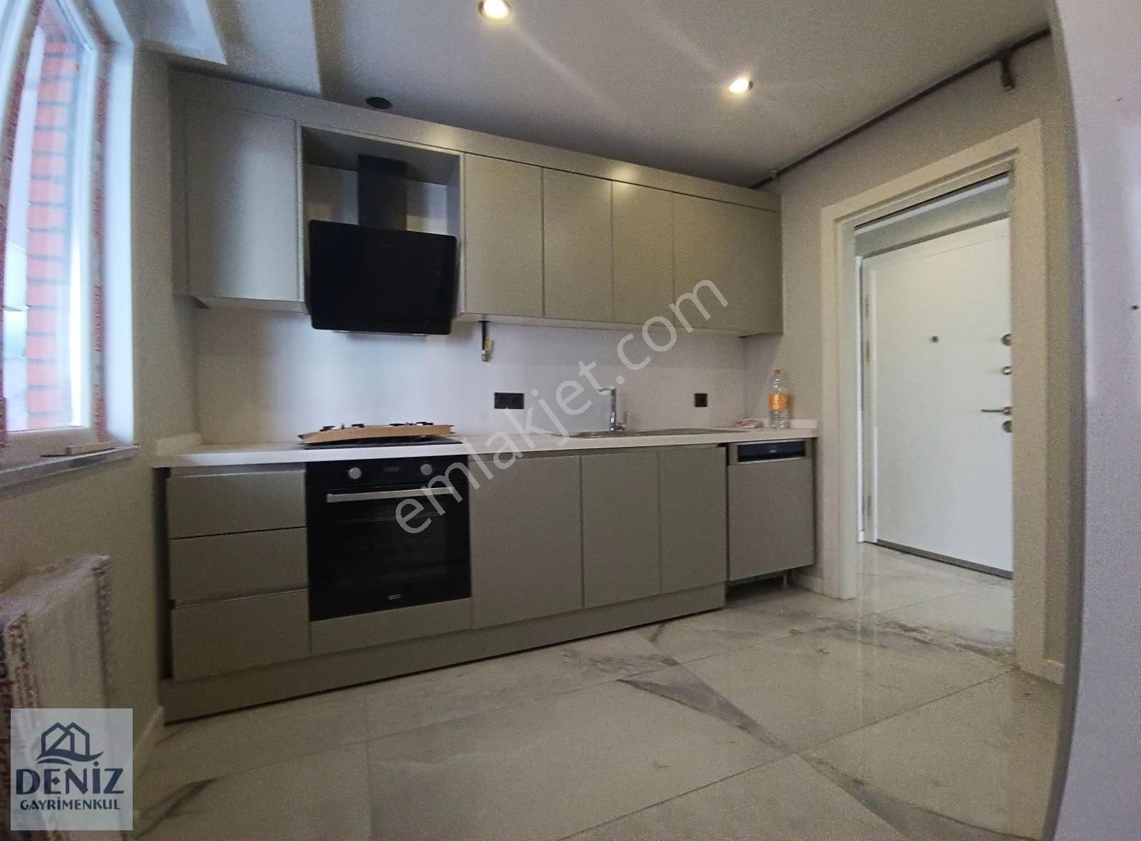 Eyüpsultan Akşemsettin Satılık Daire Deniz Gayrimenkulden Yeni Bina Otoparklı Sıfır 120m2 3+1 Daire