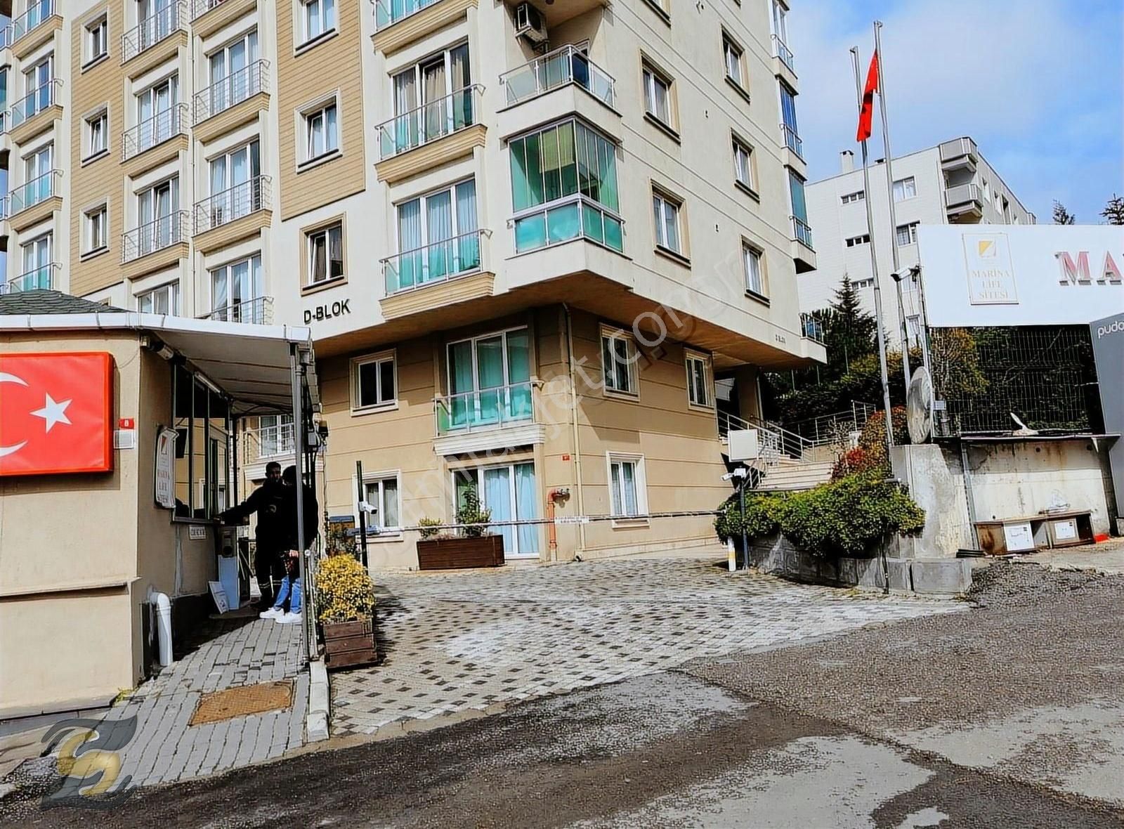 Pendik Çınardere Kiralık Daire Site İçi 2+1 Kiralık Daire