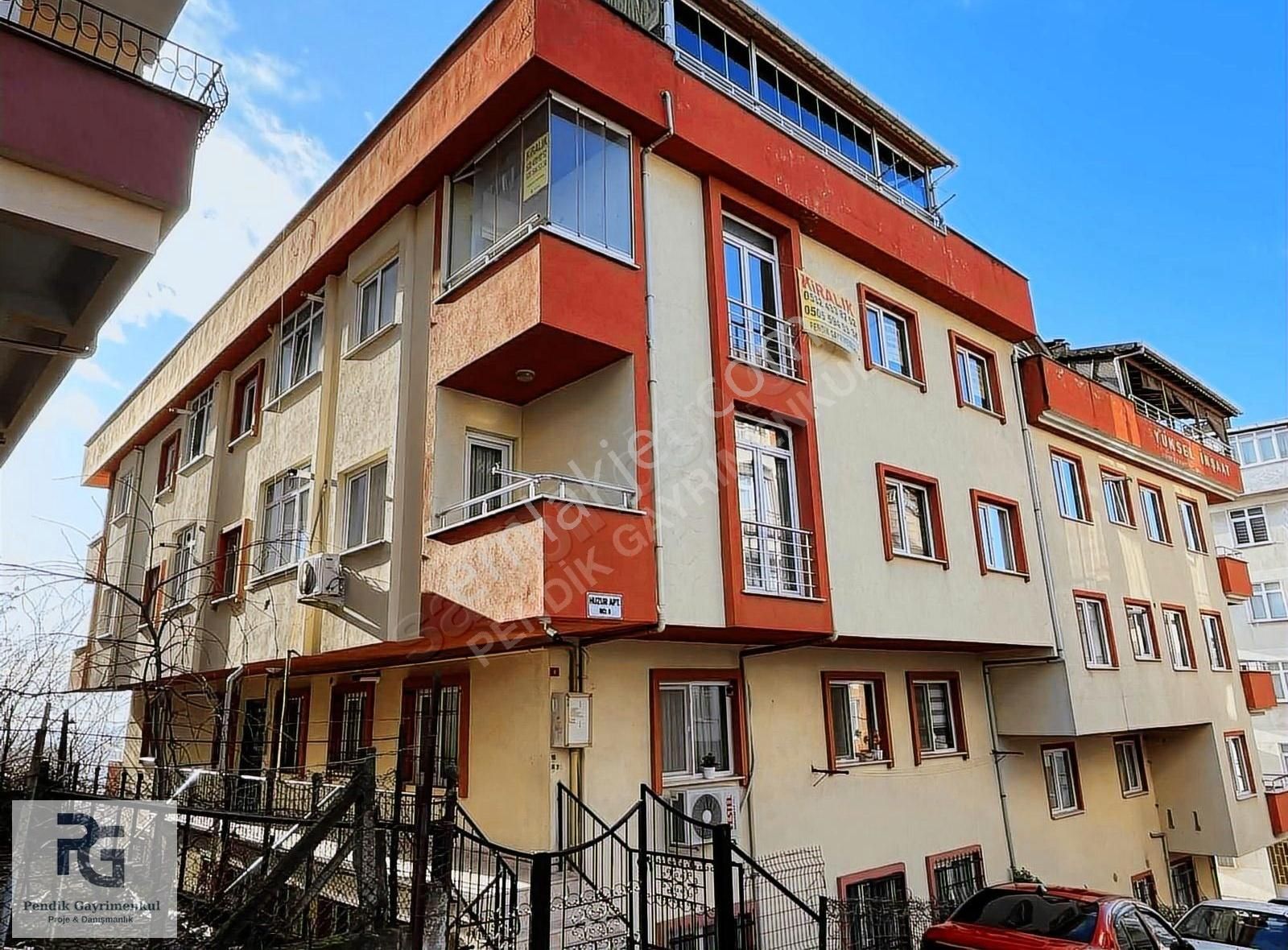 Pendik Velibaba Satılık Daire Pendik Velibaba Mahallesinde Cadde'de 3+1 Satılık Daire Boş