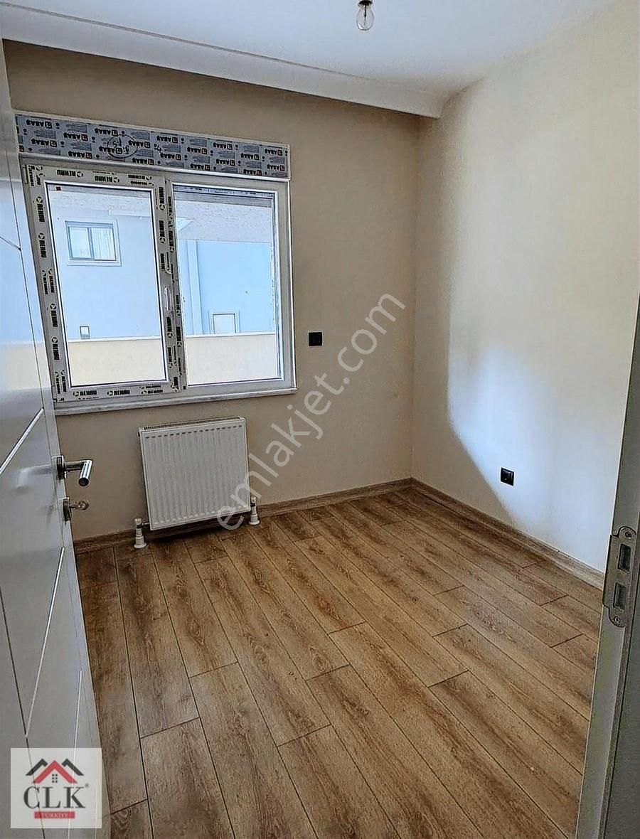 Clk'dan Sultanbeyli Satılık 3+1 130m2 Ters Dubleks - Görsel 2