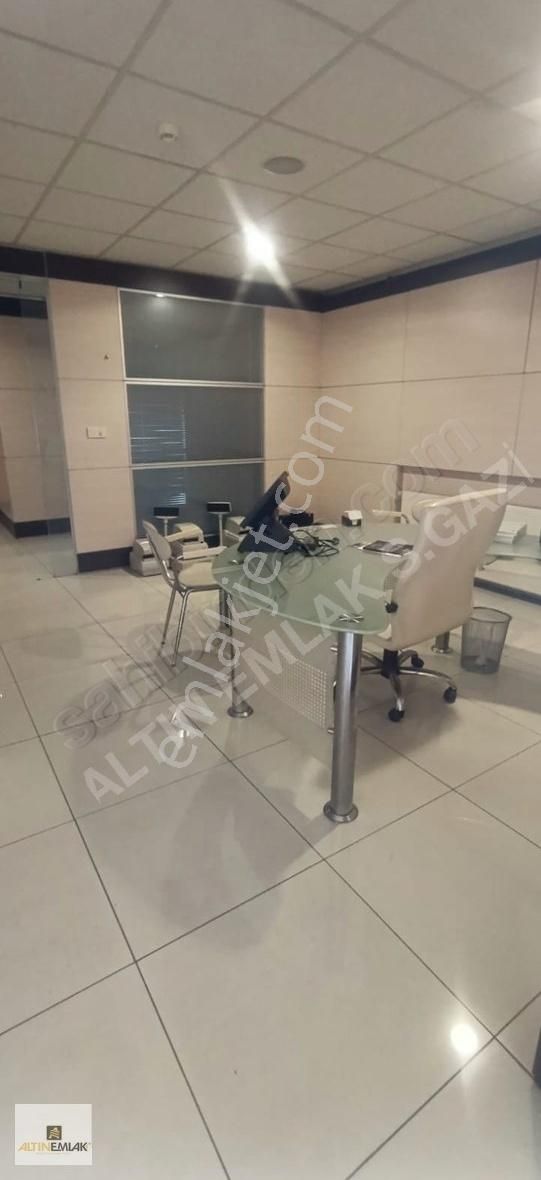 Altın Emlak'tan Bayrampaşa Mega Centerda Satılık 450m2 Ofis Katı - Görsel 8