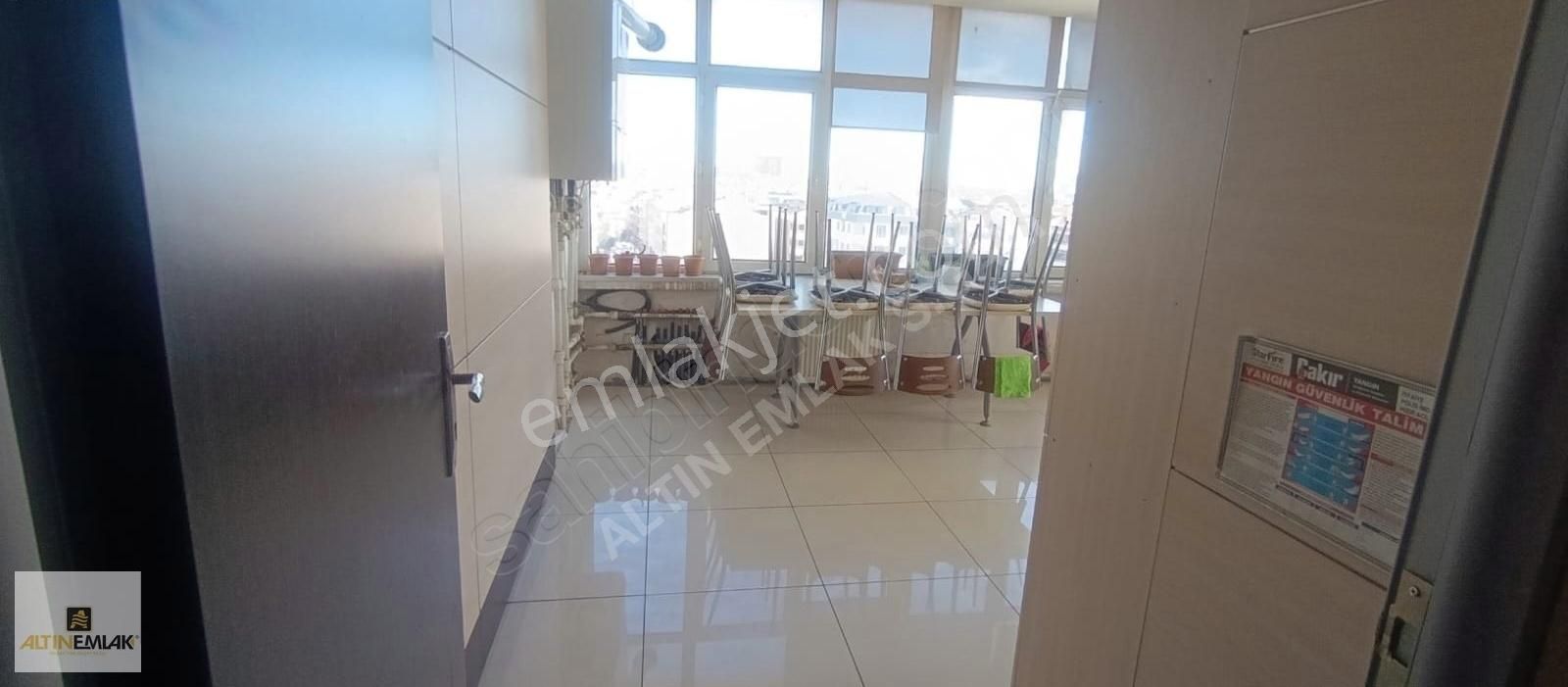 Altın Emlak'tan Bayrampaşa Mega Centerda Satılık 450m2 Ofis Katı - Görsel 25