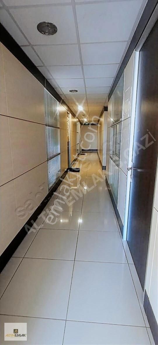 Altın Emlak'tan Bayrampaşa Mega Centerda Satılık 450m2 Ofis Katı - Görsel 22