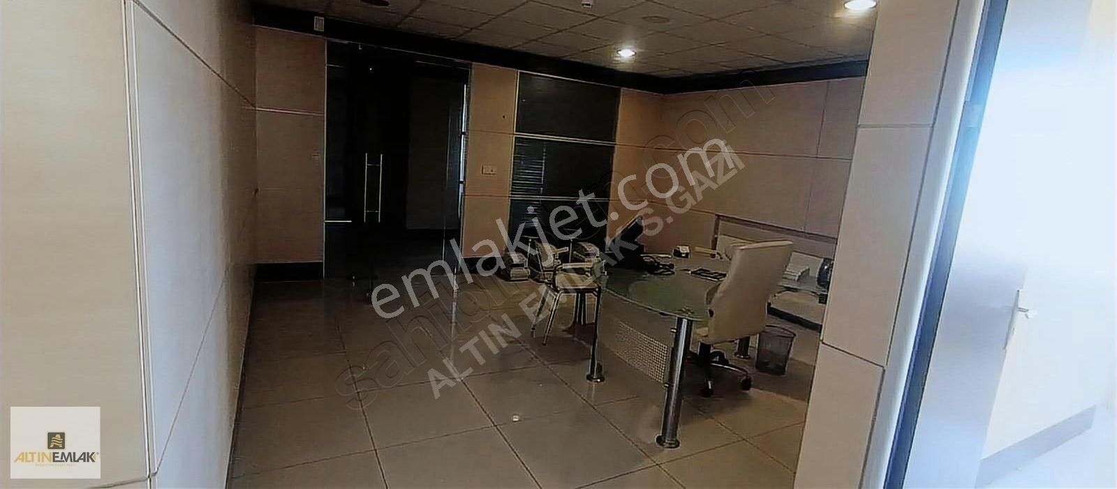 Altın Emlak'tan Bayrampaşa Mega Centerda Satılık 450m2 Ofis Katı - Görsel 17