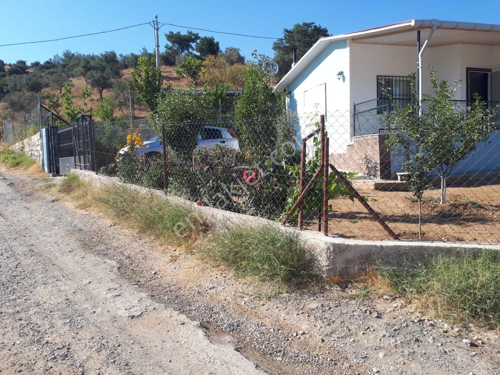 Kemalpaşa Yukarıkızılca'da Satılık Bahçeli Müstakil Ev - Görsel 3