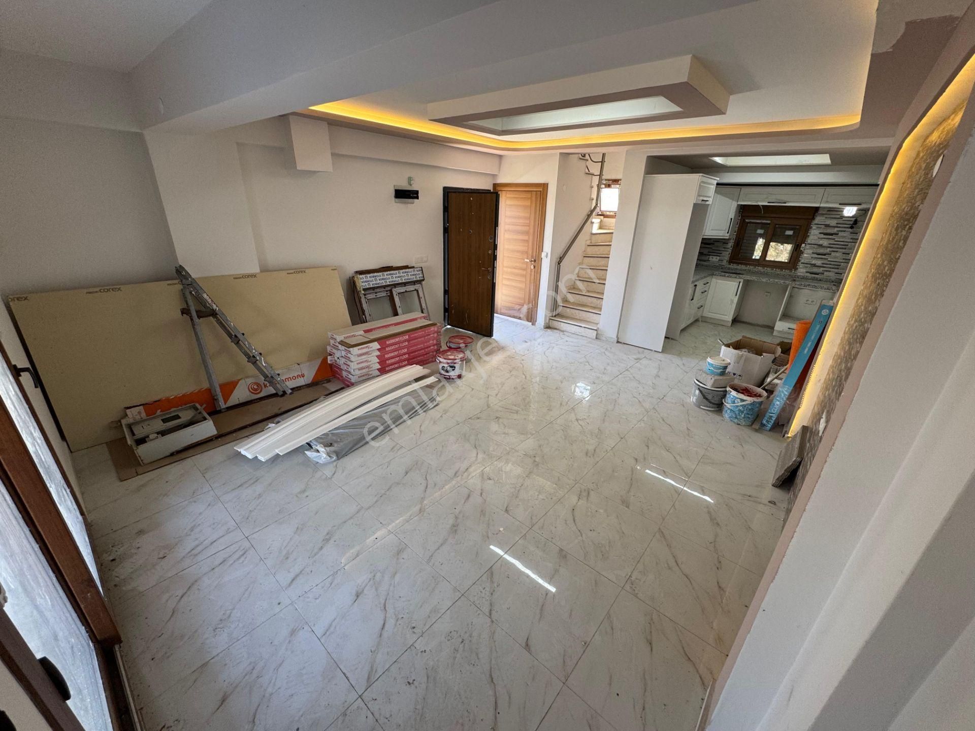 İzmir Dikili Cumhuriyet Mahallesi Satılık Sıfır 4+1 İkiz Villa - Görsel 3