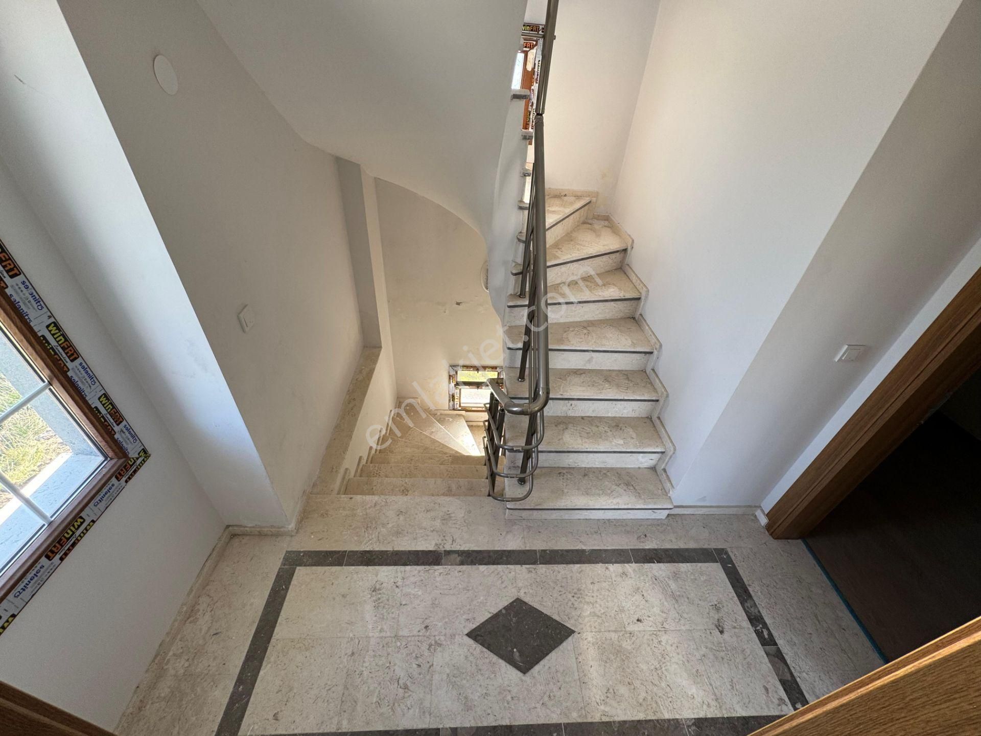 İzmir Dikili Cumhuriyet Mahallesi Satılık Sıfır 4+1 İkiz Villa - Görsel 15