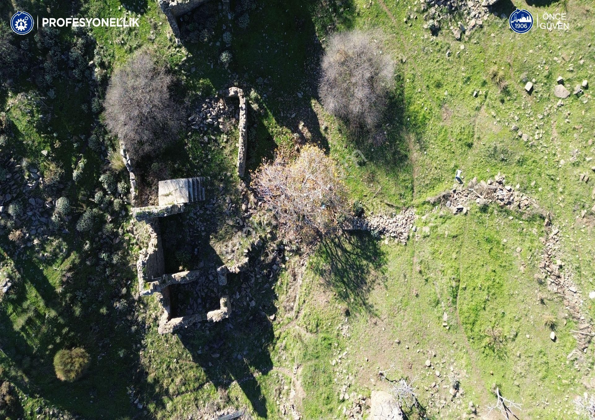 Karaburun Parlak Mahallesi'nde 250 M2 Yıkık Taş Ev Ve Avlusu - Görsel 8