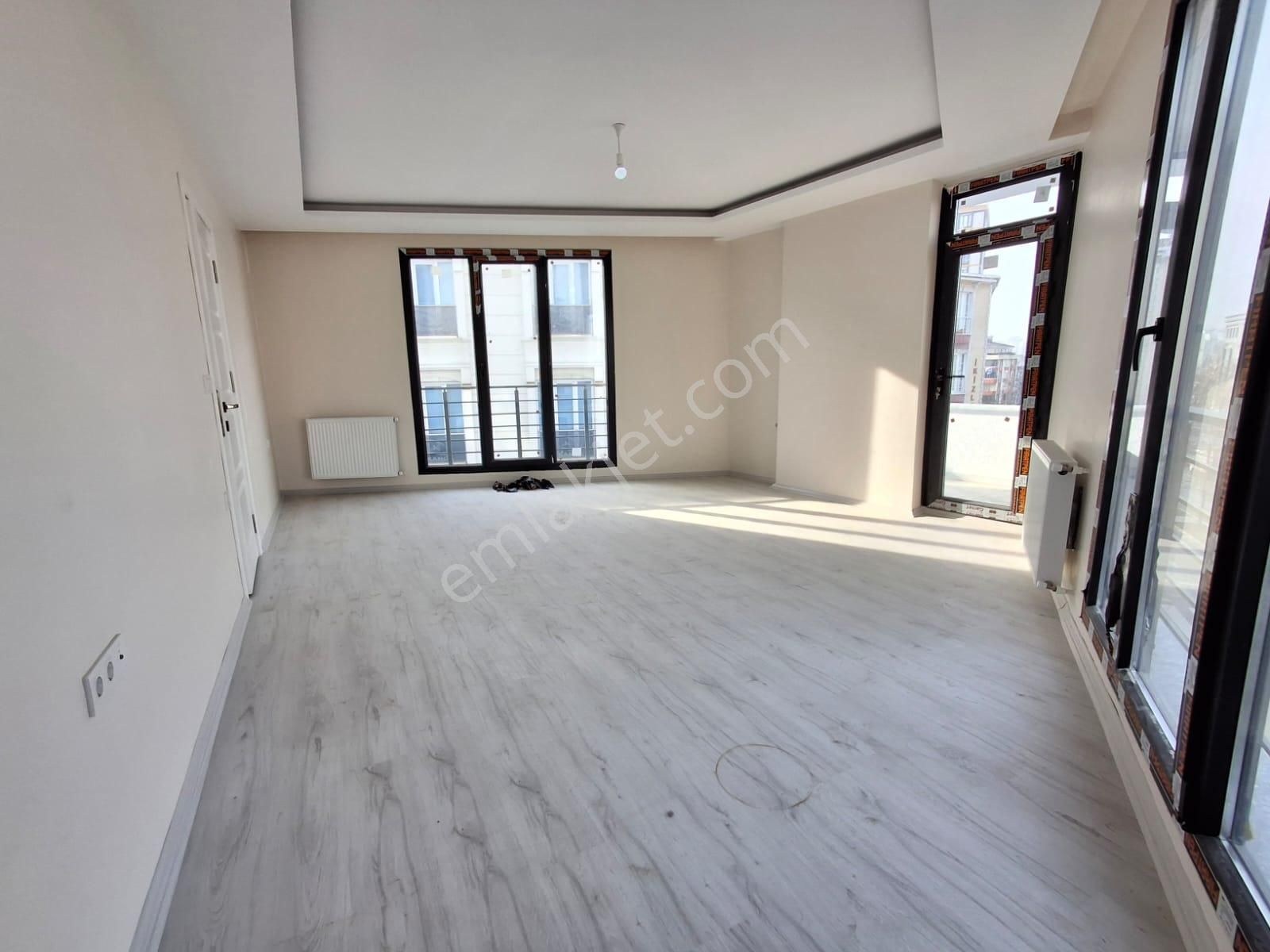 Esenyurt Bağlarçeşme Satılık Daire Loft'tan Bağlarçeşme Mah Satılık 3+1 120m Geniş Sıfır Daire