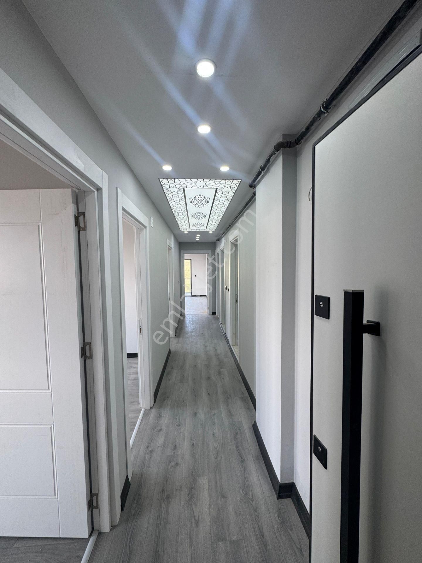 Aydınlık Emlaktan Bursa İnegöl Akhisar'da Yeni Çevre Yolunun Üstünde Satılık 3+1 Daire - Görsel 8