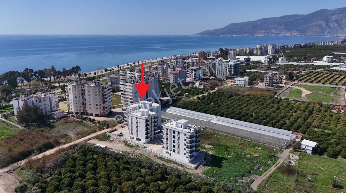 Finike Hasyurt Satılık Daire Finike Sahilde Çift Havuzlu Site İçi Sıfır 2+1 Daire