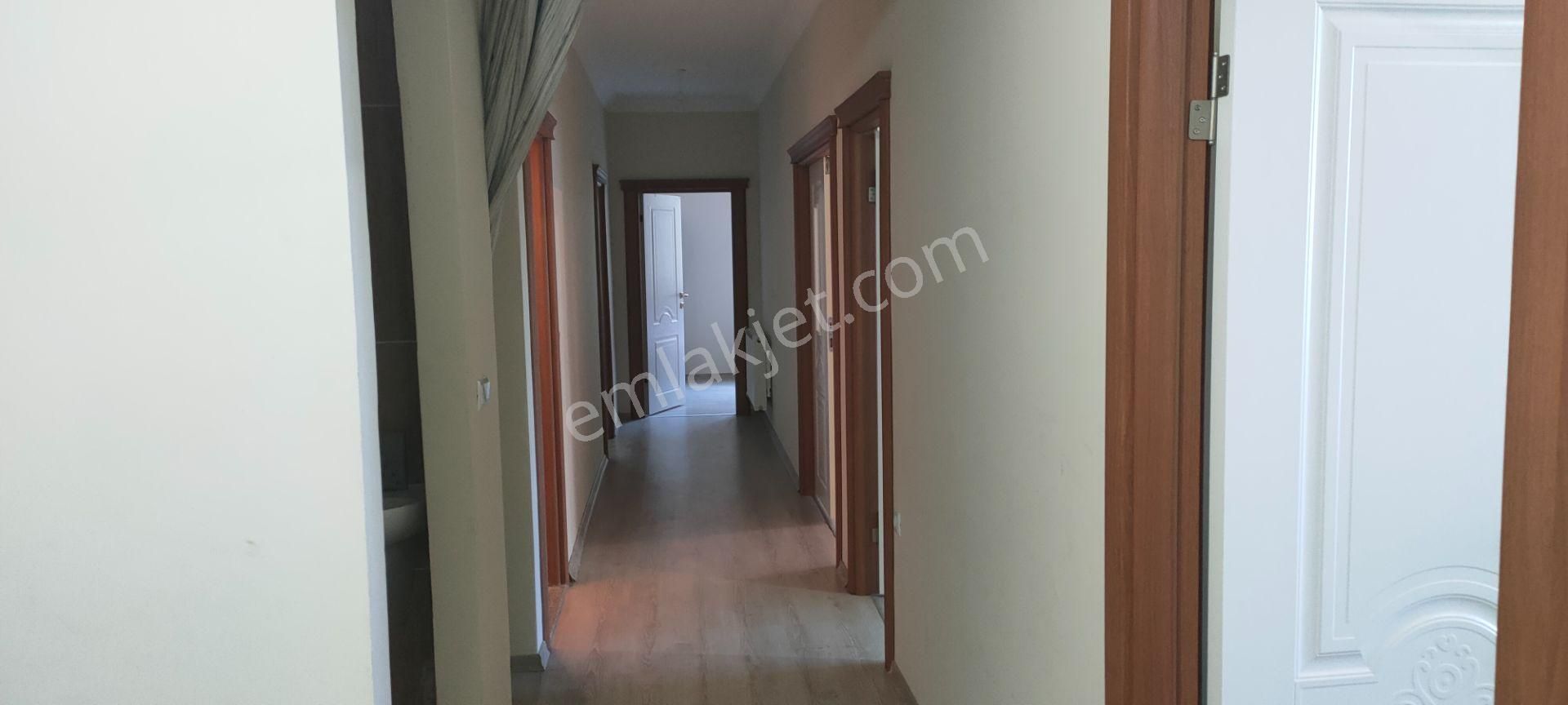 Pelitli De Satılık Site İçi Çok Geniş Daire - Görsel 3