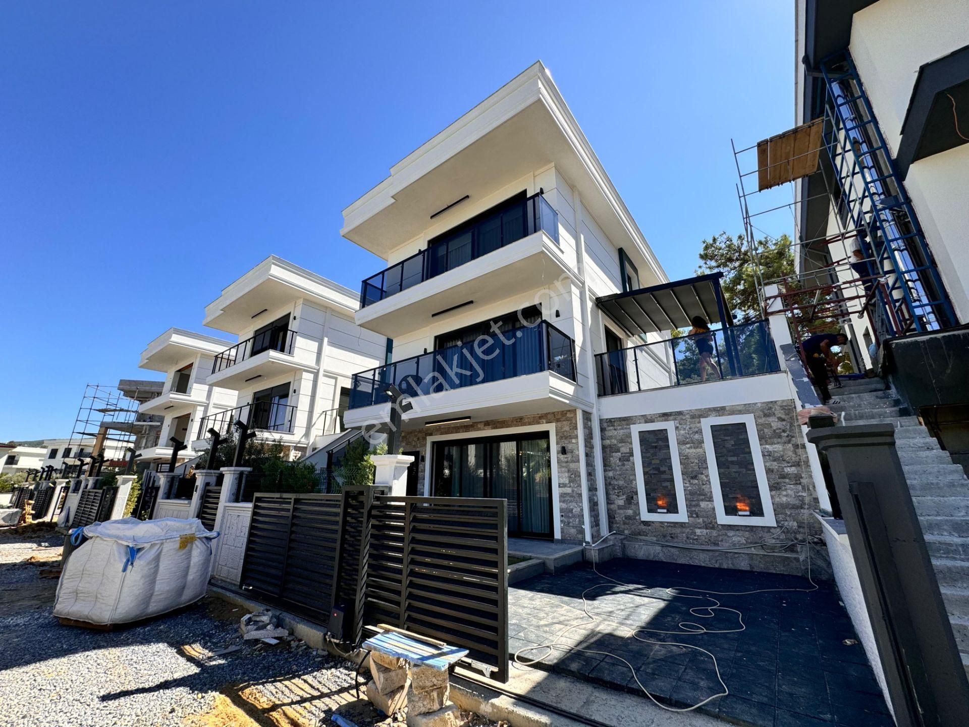 Kuşadası Davutlar Satılık Villa Rs Netten**kuşadası,davutlarda,orman İçinde, Özel Havuzlu, Şömineli 5+2 Villa