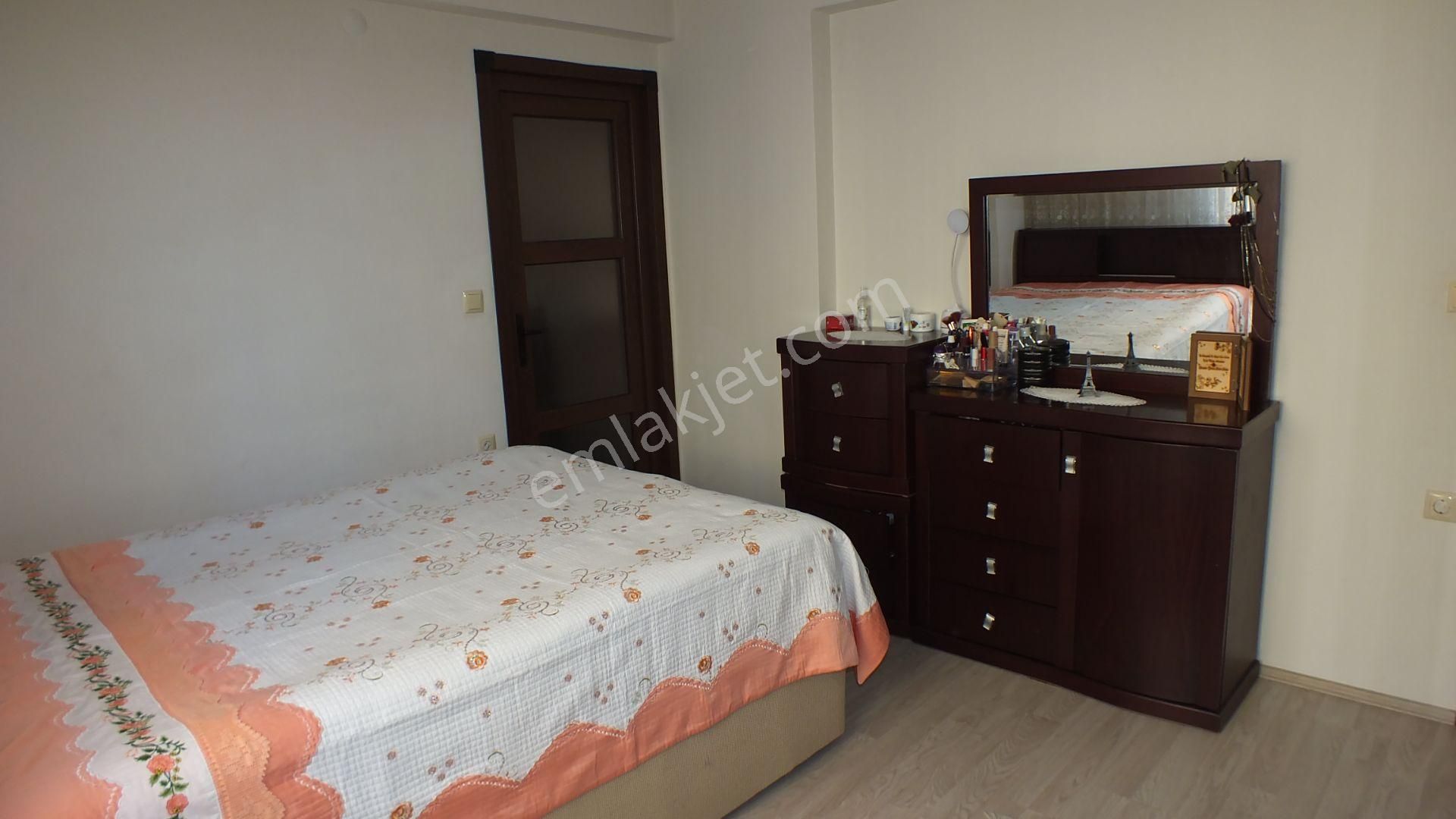 Soğuksu Güllü Ana Sitesi Satılık 145m2 3+1 Giriş Kat Daire - Görsel 15