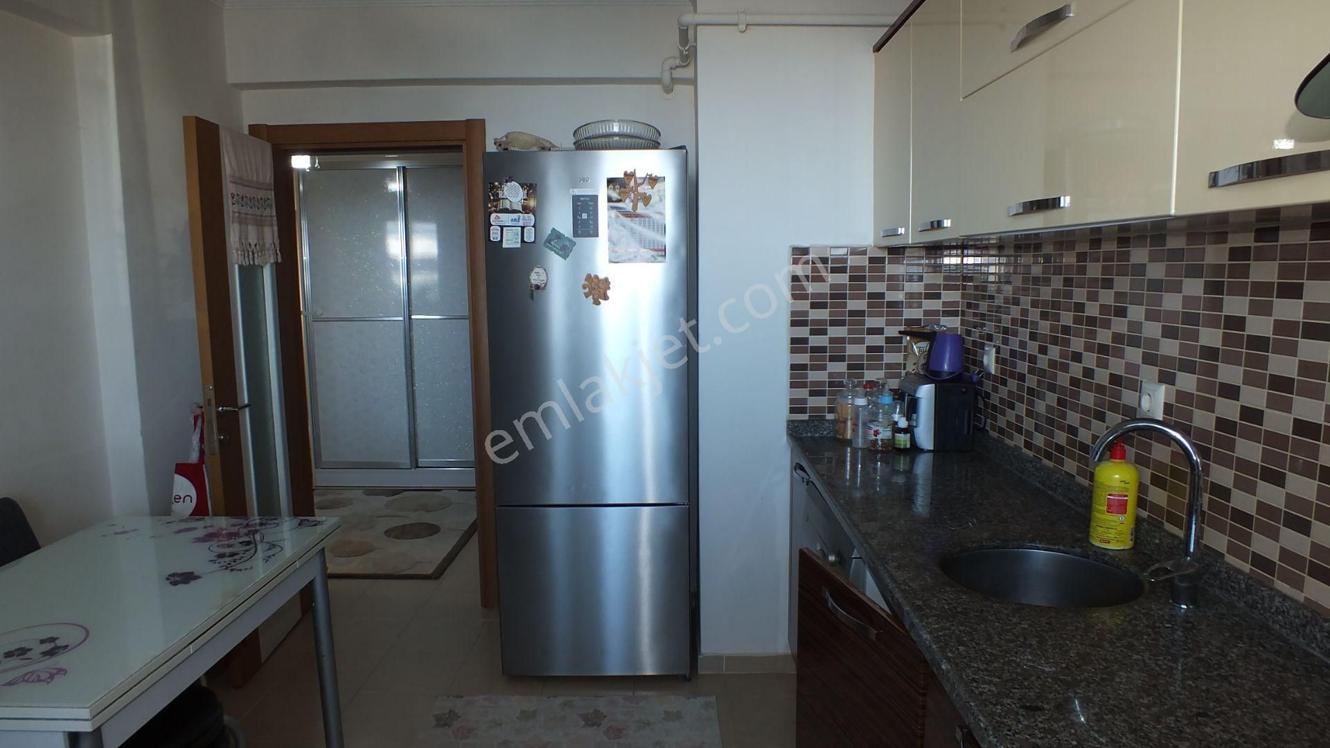 Soğuksu Güllü Ana Sitesi Satılık 145m2 3+1 Giriş Kat Daire - Görsel 7