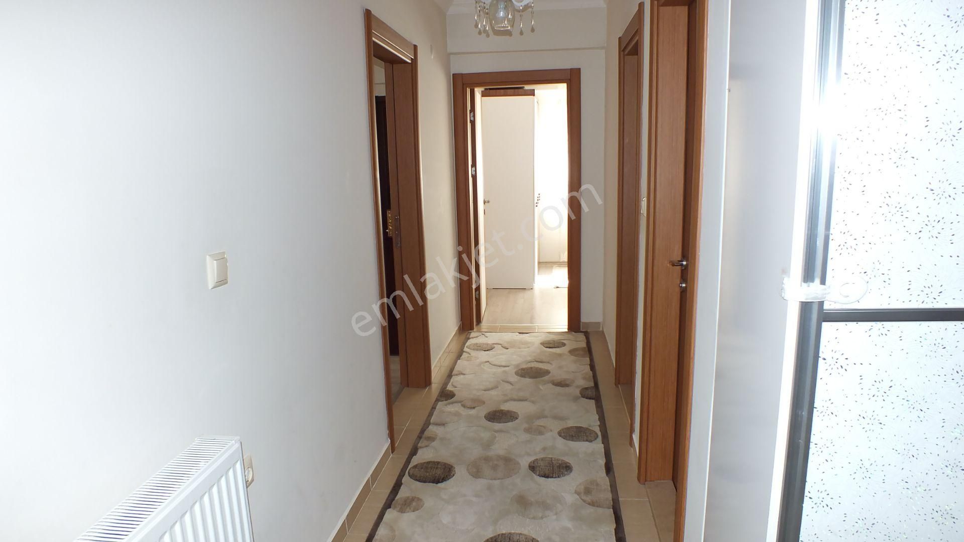 Soğuksu Güllü Ana Sitesi Satılık 145m2 3+1 Giriş Kat Daire - Görsel 4