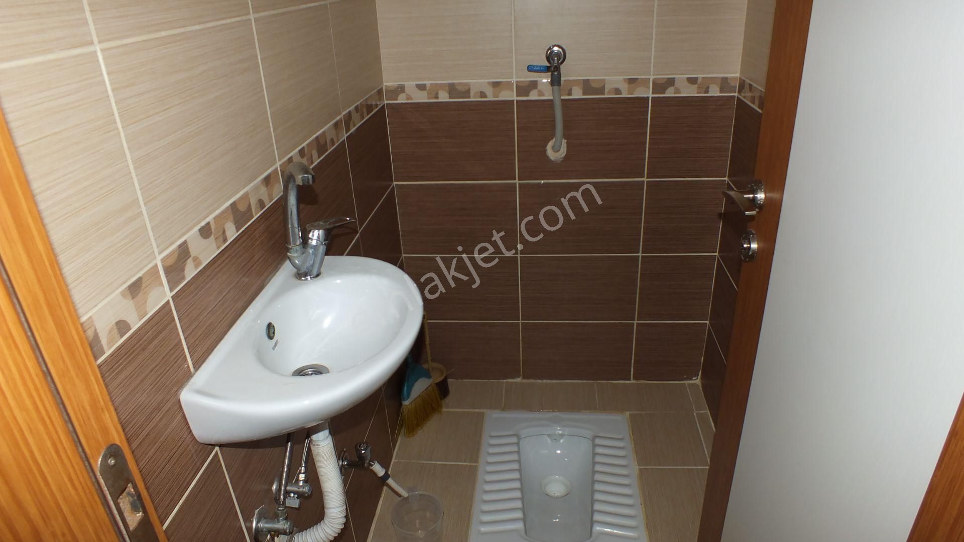 Soğuksu Güllü Ana Sitesi Satılık 145m2 3+1 Giriş Kat Daire - Görsel 24