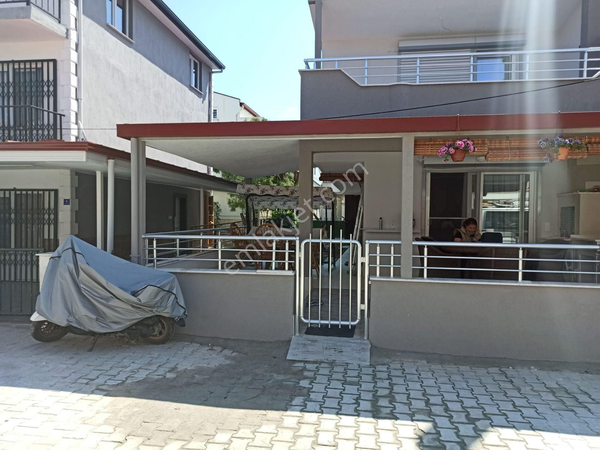 Kuşadası Davutlar Satılık Villa Kuşadası Davutlar Denize 50 Metre Satılık 4+1 Villa