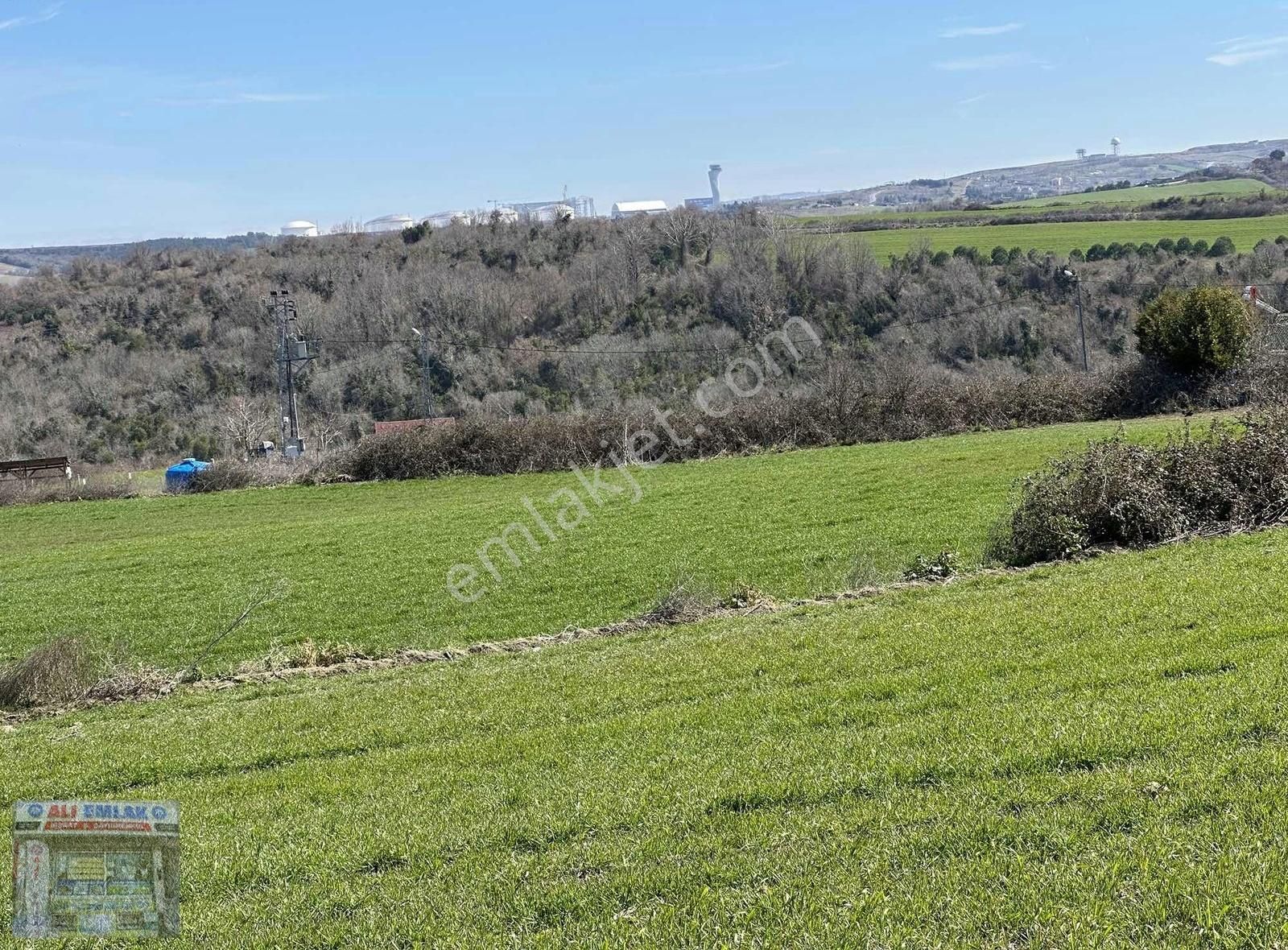 Arnavutköy Boyalık Satılık Tarla Arnavutköy Boyalık'ta 325metre Satılık Tarla