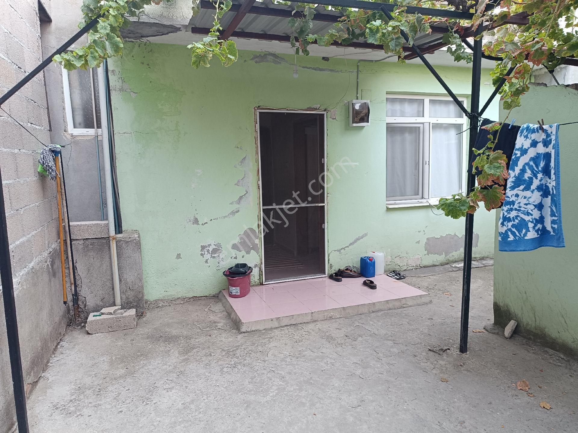 Sd Emlak'tan Satılık Satilik Fevzipaşada 1+1 Fiyatına 2 Buçuk Katlı Müstakil