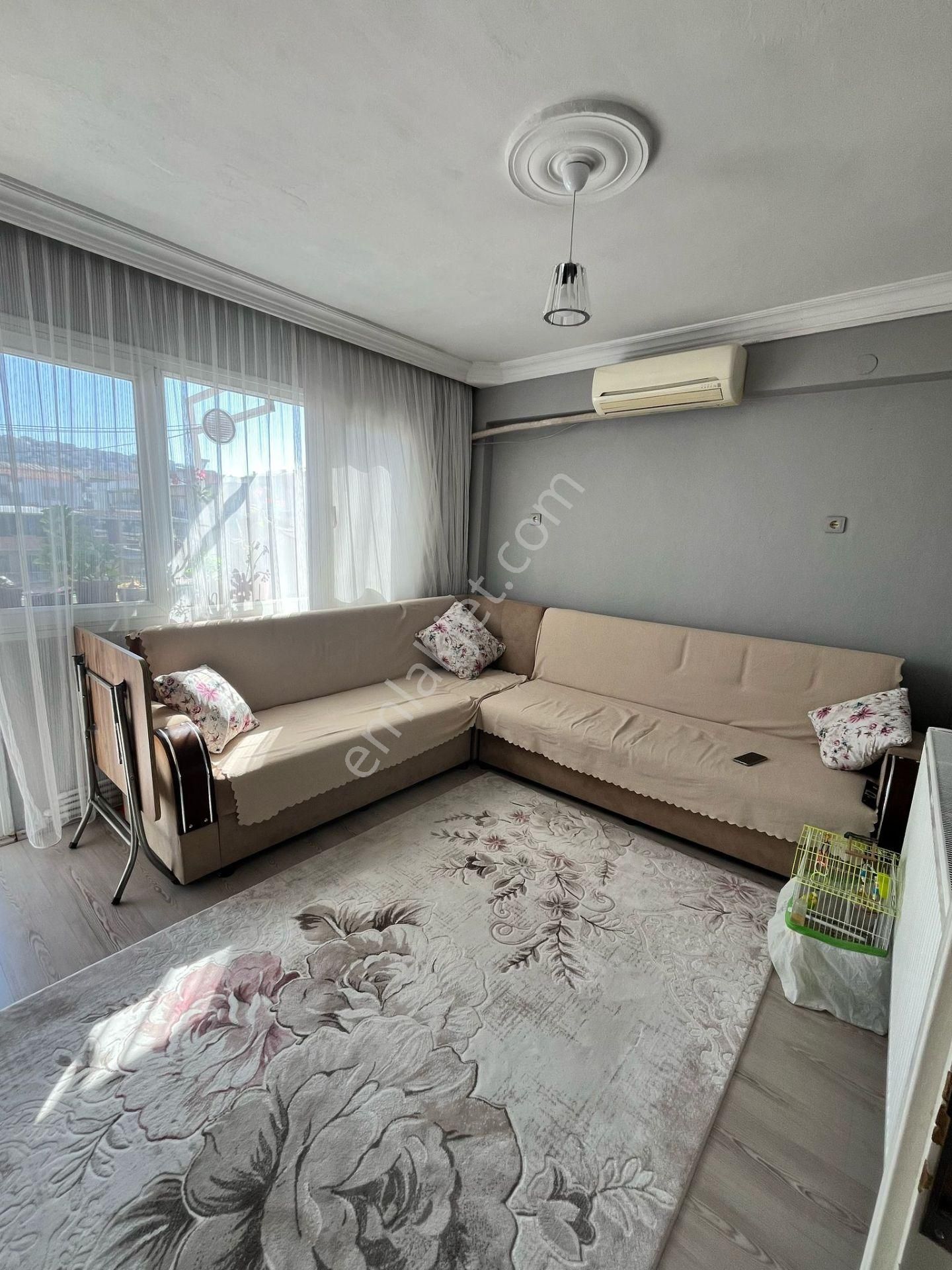 Konak Zeytinlik Mah.de Kemer İzban Yakını 2+1 75 M2 Tadilatlı Daire - Görsel 2