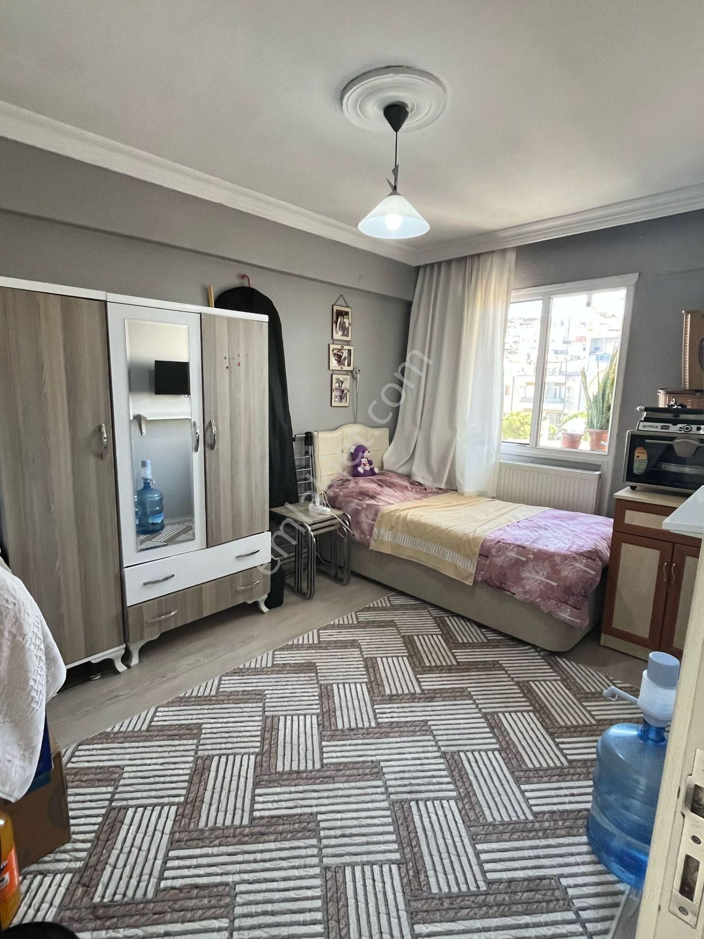 Konak Zeytinlik Mah.de Kemer İzban Yakını 2+1 75 M2 Tadilatlı Daire - Görsel 4