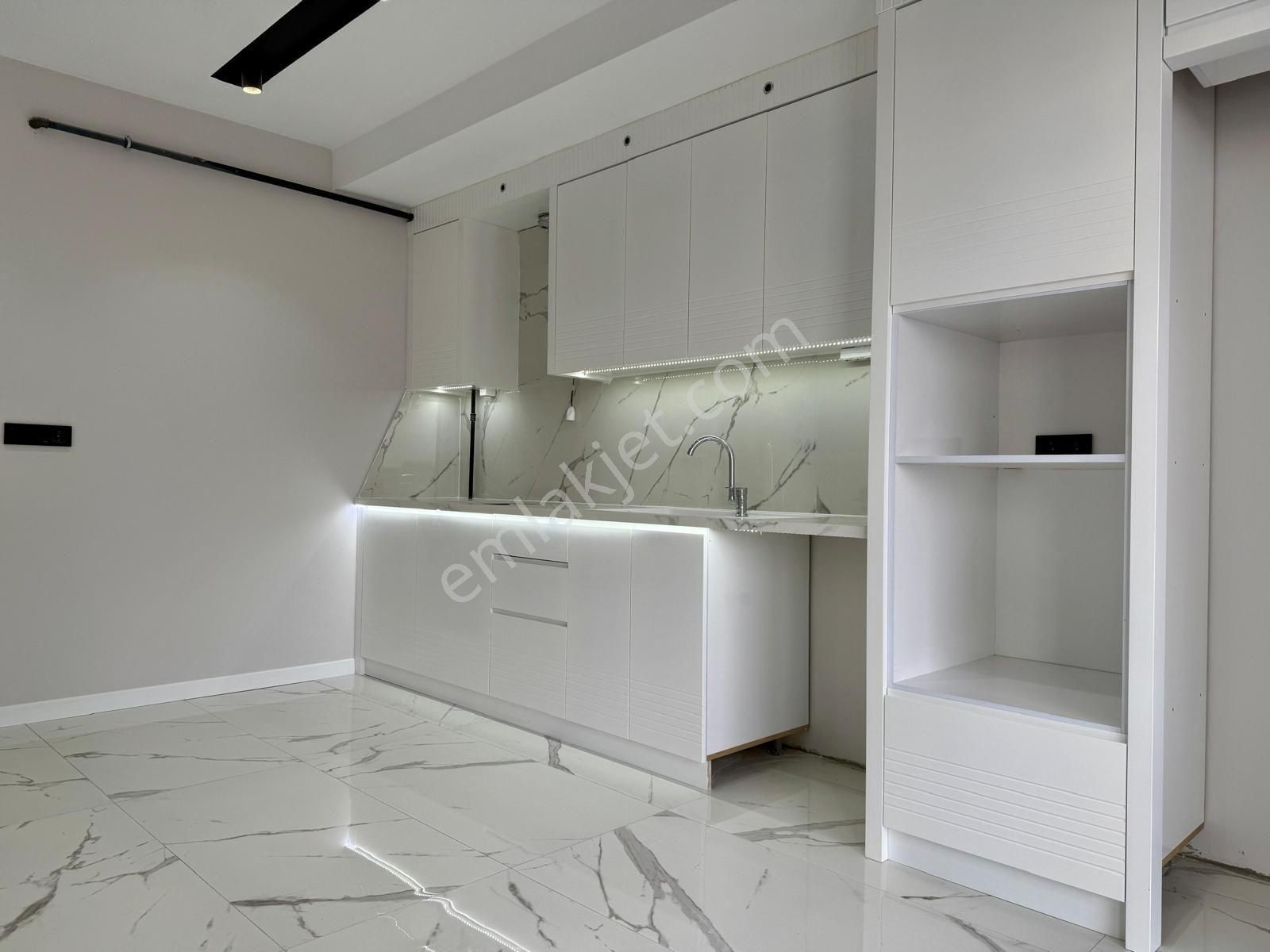 Atatürk Caddesi'nde Satılık Daire - Görsel 3