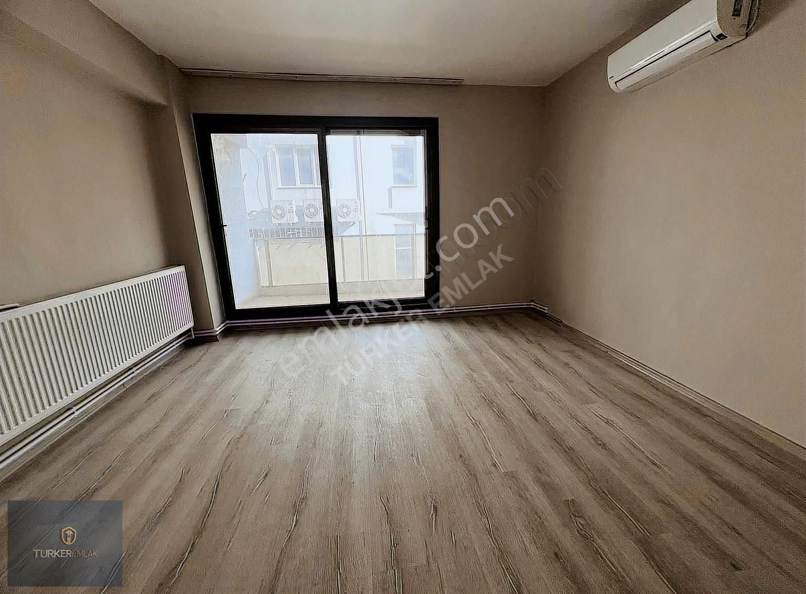 Aliağa Kültür Kiralık Daire Türker Emlak-kültür Mah.en Merkezi Konumda 3+1 Kiralık Daire