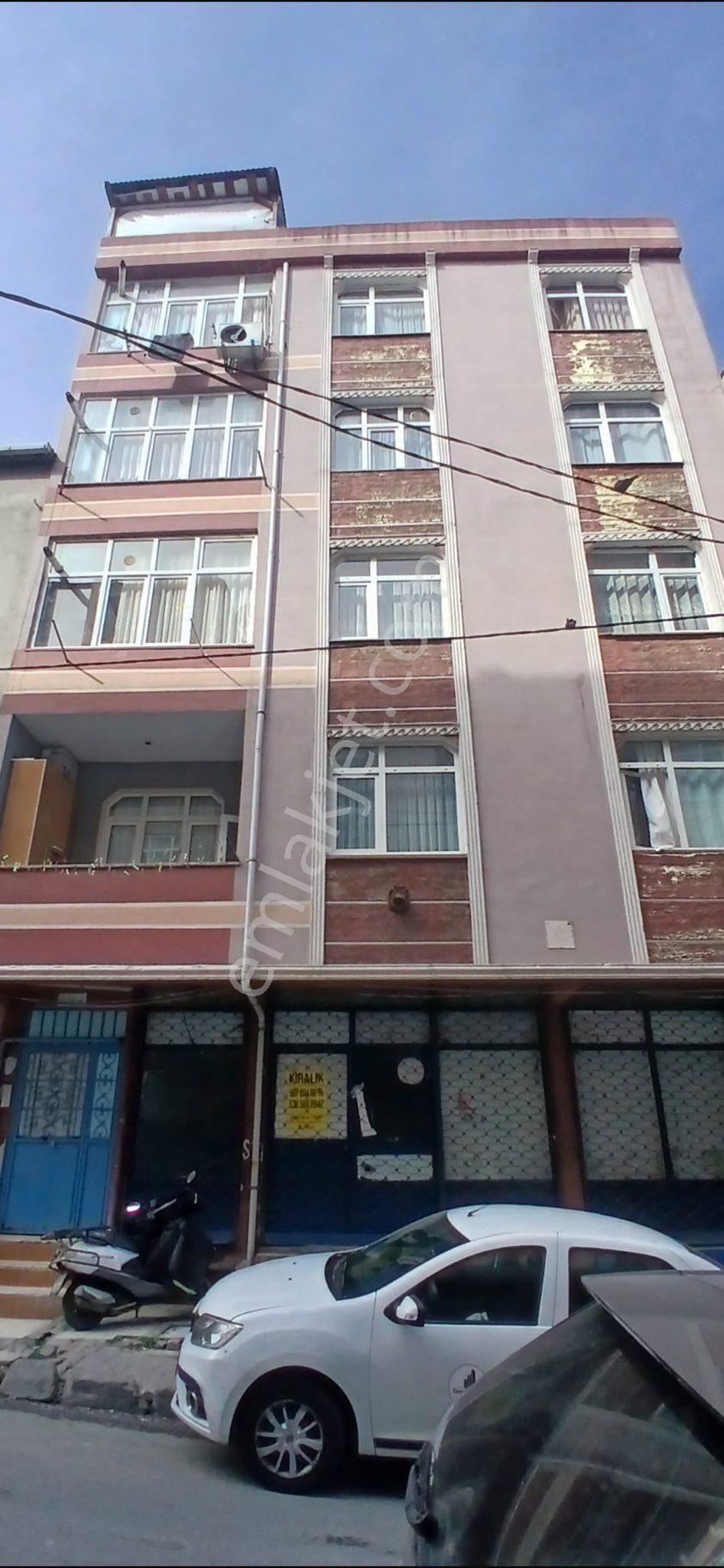 Küçükçekmece Atatürk Kiralık Daire Atatürk Mahallesi Bekara Uygun Kiralık Daire