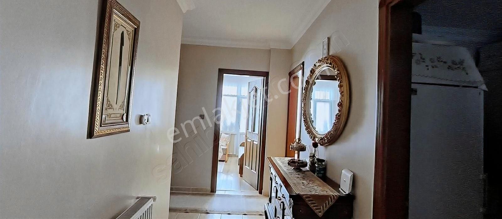 Bakımlı Çift Cephe Açık Geniş Daire - Görsel 15