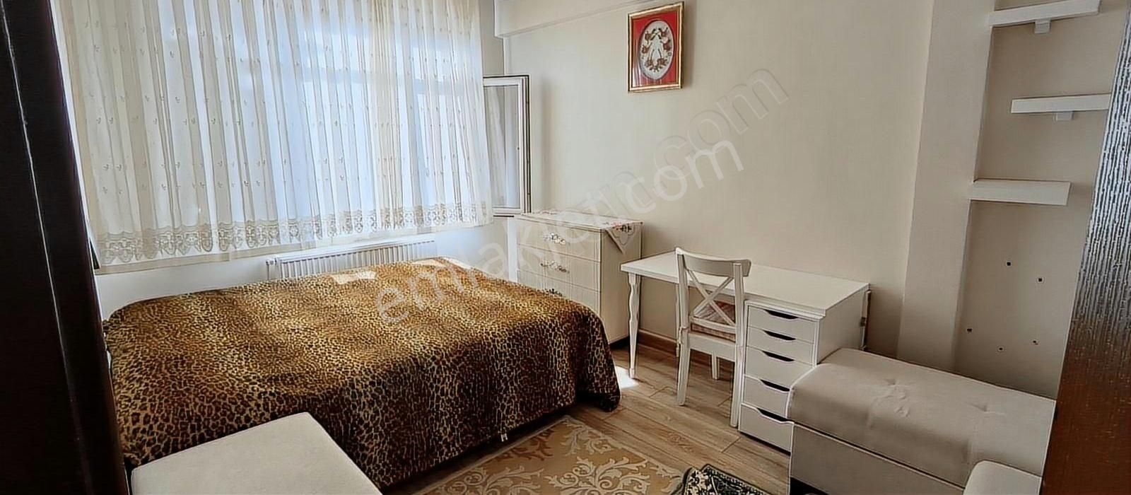 Bakımlı Çift Cephe Açık Geniş Daire - Görsel 11