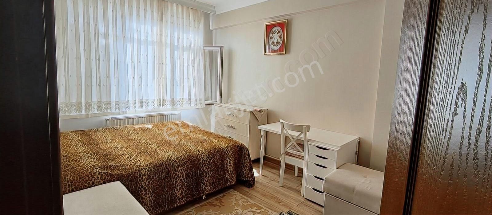 Bakımlı Çift Cephe Açık Geniş Daire - Görsel 18